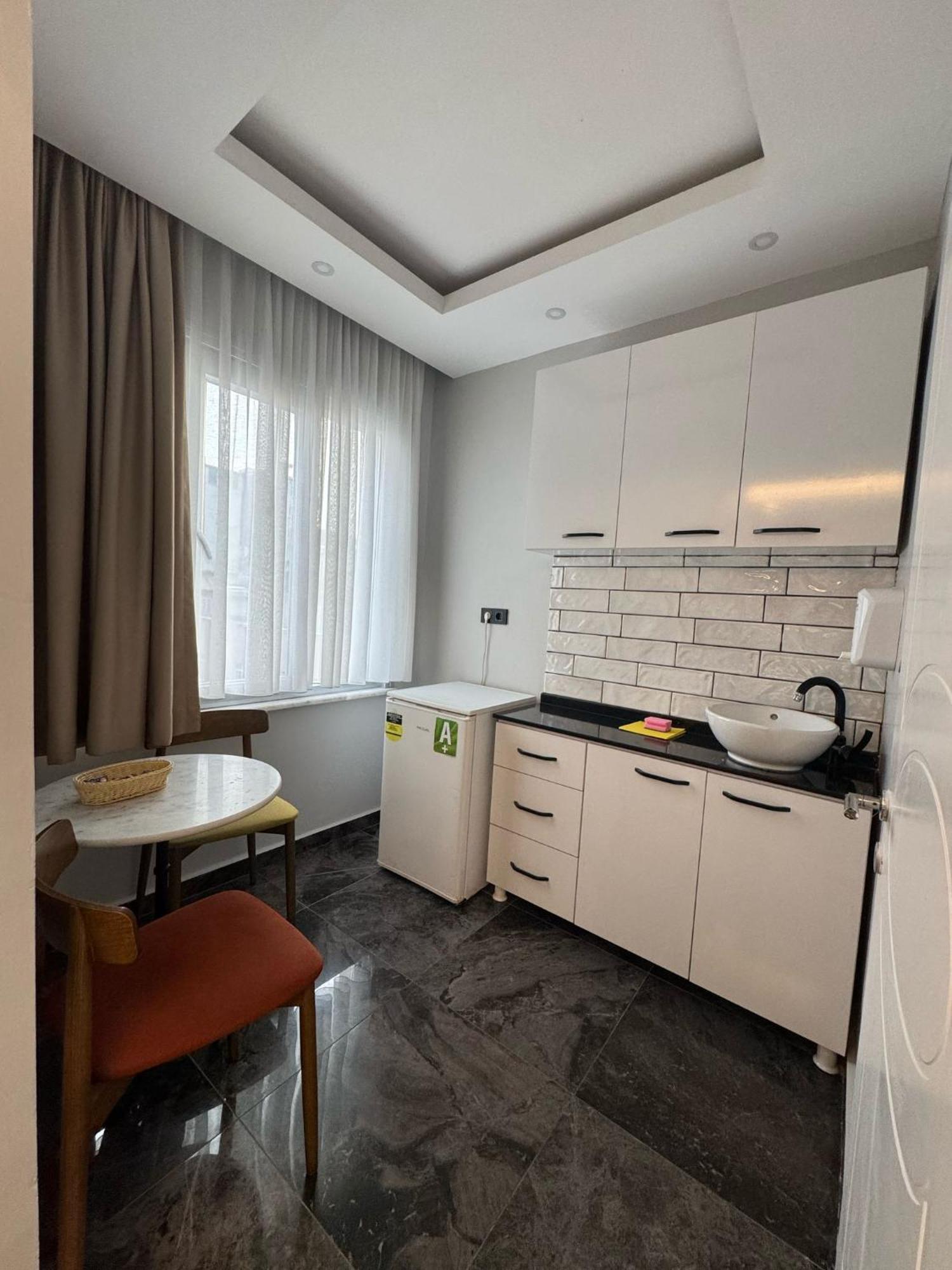 Bguest Hotel & Residence Istanbul Exteriör bild